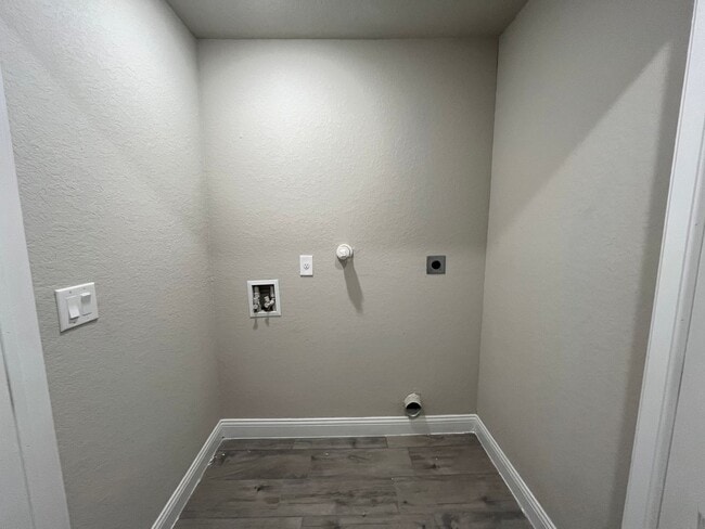 Building Photo - 13207 Reid Mdws