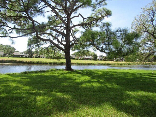 Building Photo - 2973 Taywood Meadows