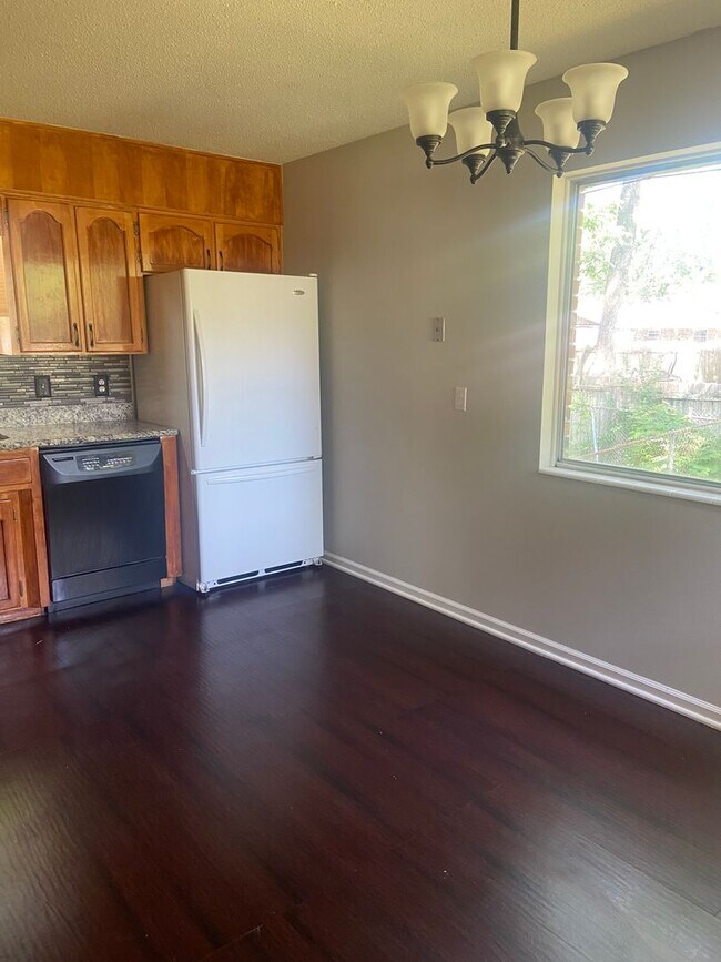 Building Photo - Coming Soon For Rent in Fultondale!