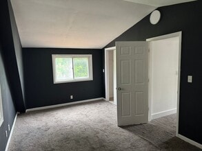 Building Photo - Nice 3-Bedroom Single Family Home Availabl...
