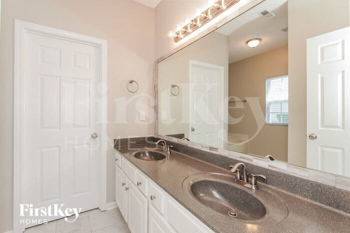 Building Photo - 13748 Krislyn Woods Pl