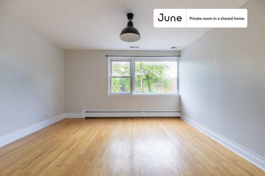 Building Photo - Room in Shared 4 bed/2 bath home