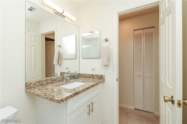 Building Photo - 60 Emerald Woods Dr