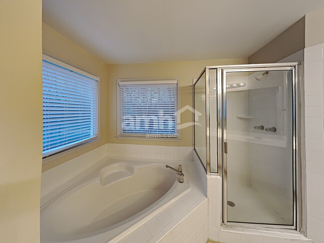 Building Photo - 904 Spring Harbor Ridge
