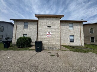 Building Photo - 1313 Quail Cir