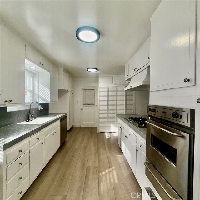 Building Photo - 7407 Dunfield Ave