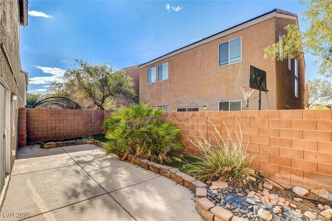 Building Photo - 9060 Candyland Ave