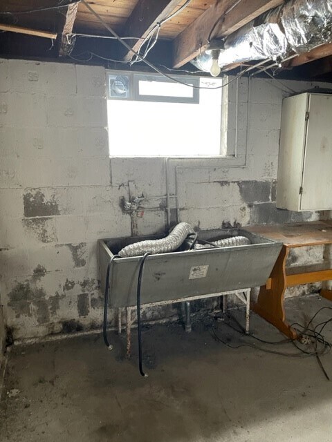 Basement Laundry Hookups - 108 Malden Rd