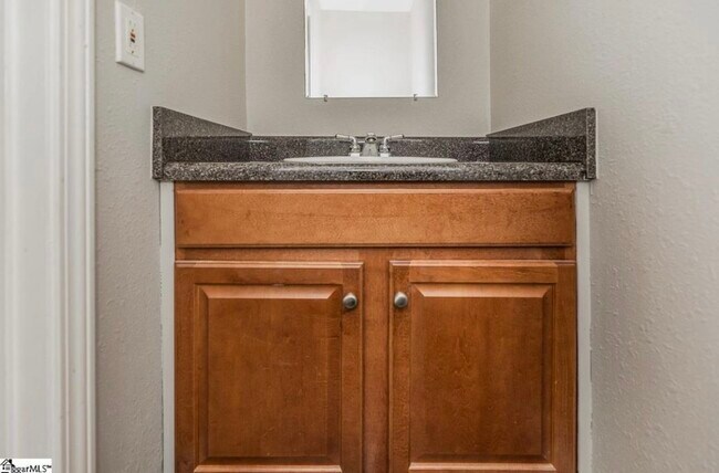 Building Photo - 222 Emerald Park Ct