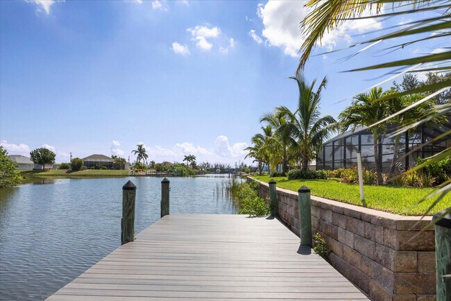 Building Photo - 15736 Lakeland Cir