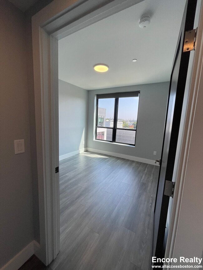 Building Photo - 365 Western Ave