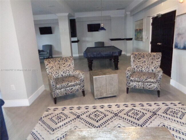 Building Photo - 2501 S Ocean Dr