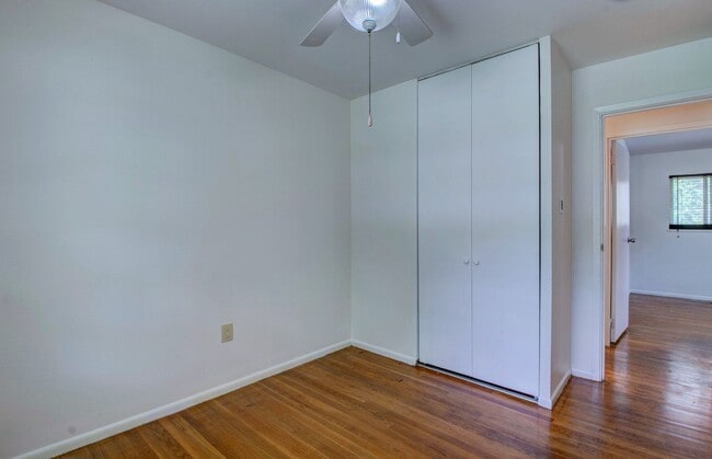 Building Photo - Spacious 4 bed, 2 bath in Sherwood!