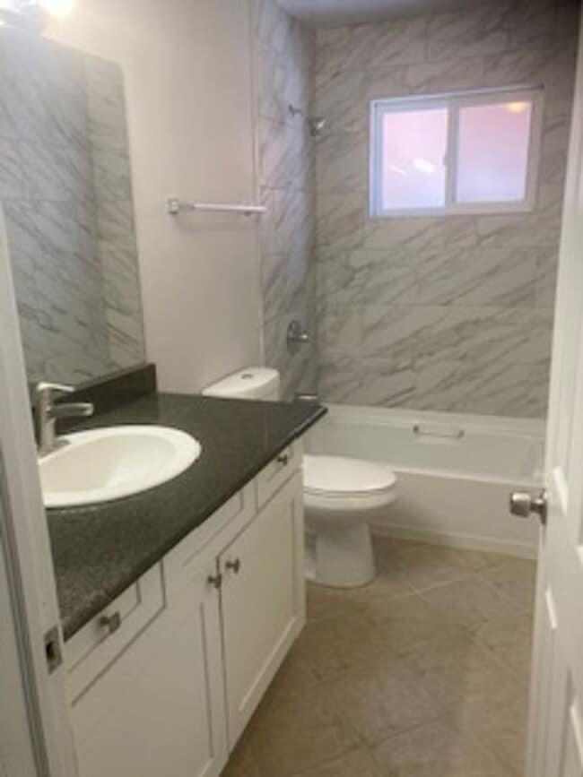 Building Photo - Richmond Apartments LLC