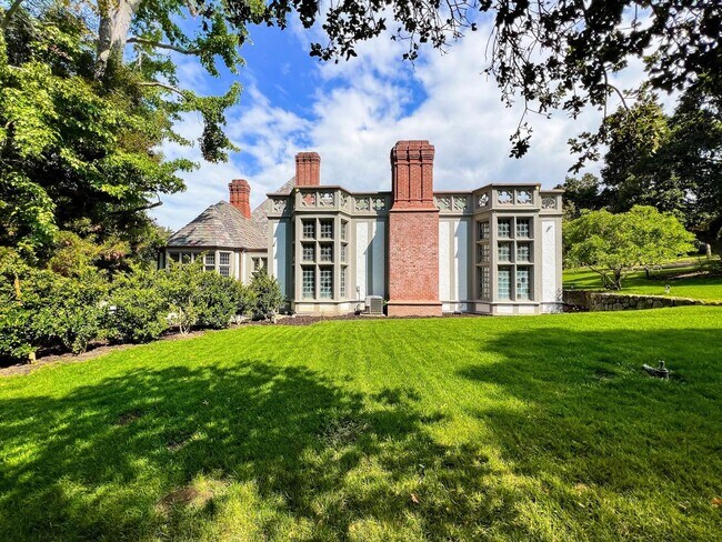 Building Photo - 85 Fagan Dr