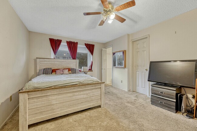 Building Photo - 12404 E Tennessee Cir