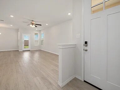 Building Photo - 3 Bedroom 2 bath, 2 garage attached garage with all the appliances to include washer & dryer