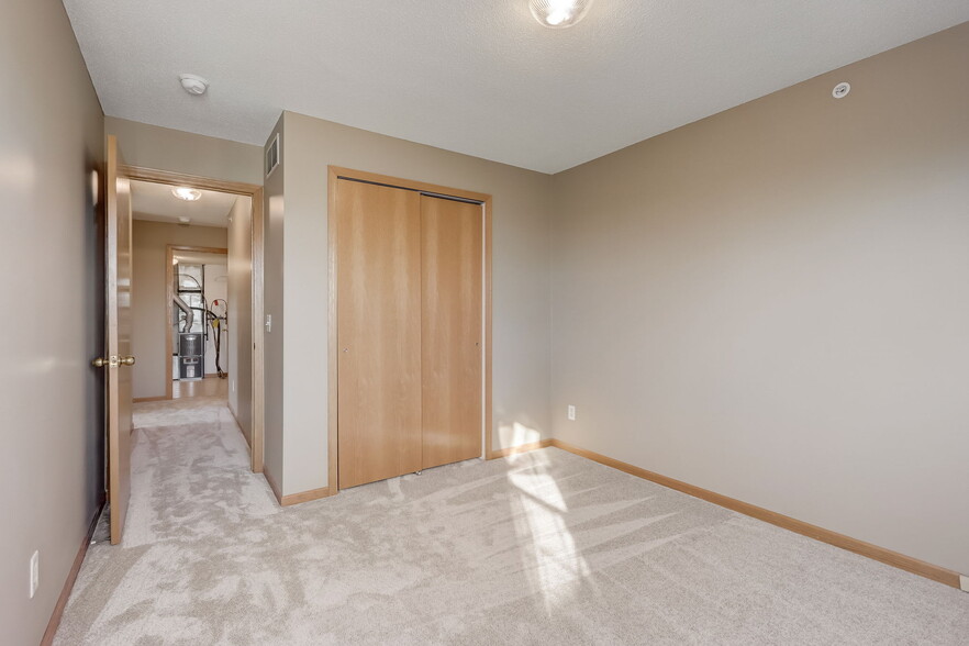 Building Photo - 1222 Bergmann Dr