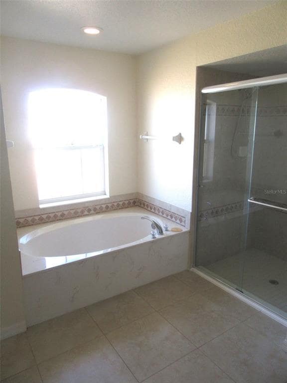 Building Photo - 8171 Rocliff Ave