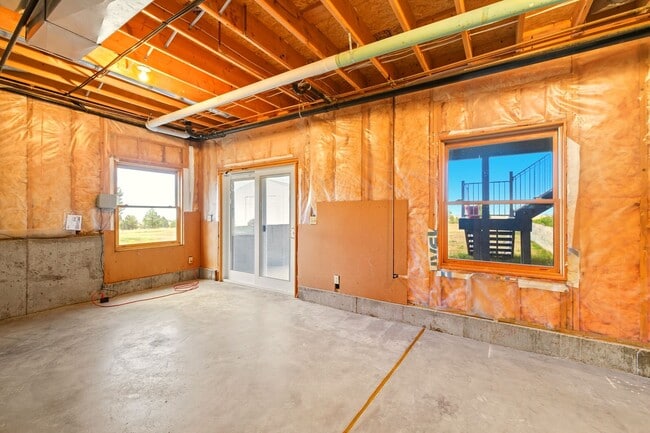 Building Photo - Peaceful Country 4 Bed, 3 Bath Home in Eli...