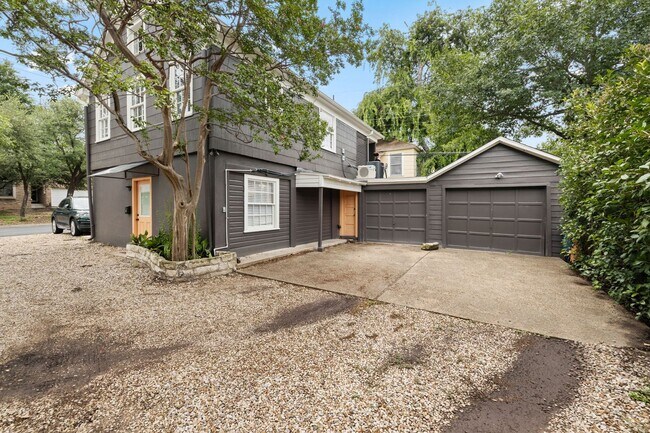 Primary Photo - 1701 Mohle Dr