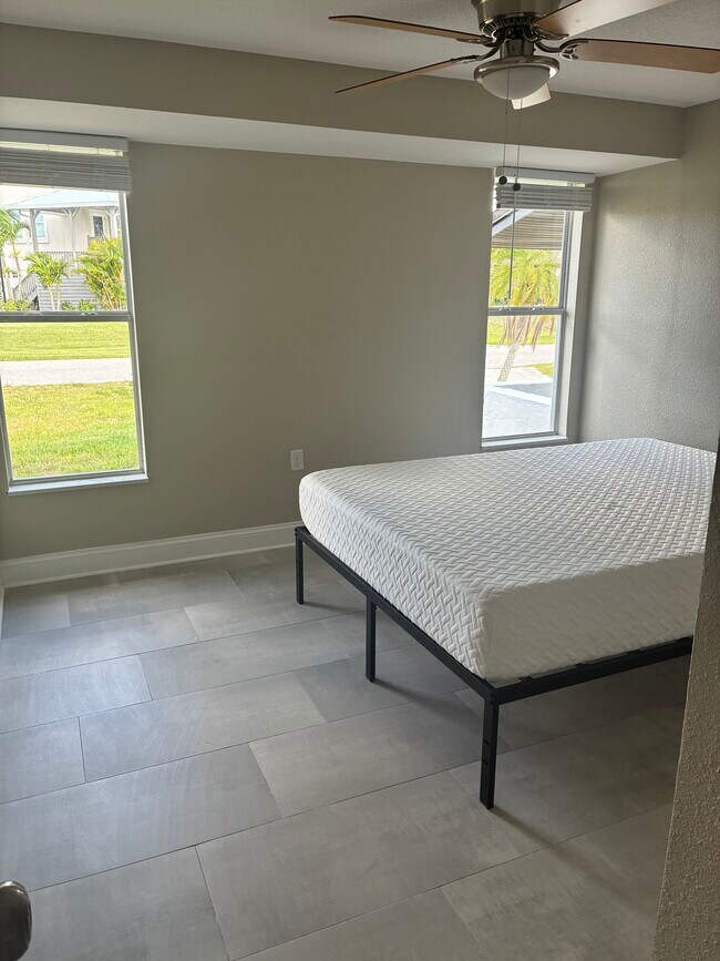 Building Photo - 5103 Condado Terrace