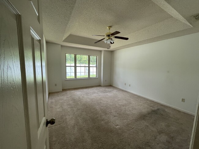 Building Photo - House for Rent