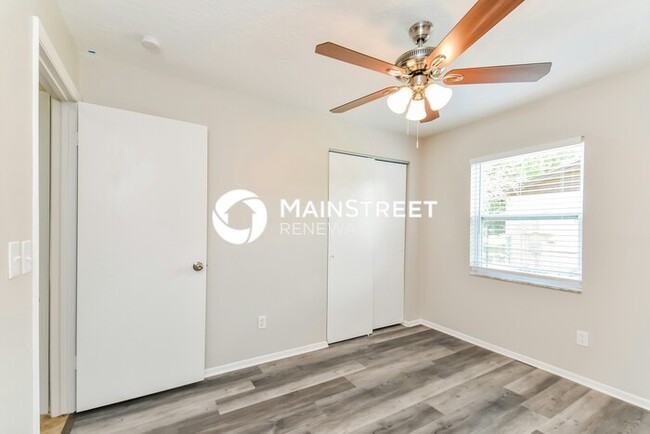 Building Photo - 903 Ashwood Ct