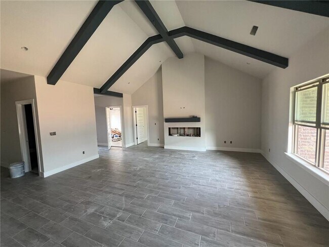 Building Photo - 6907 SW High Meadow Blvd