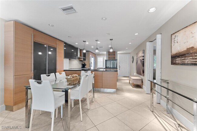 Building Photo - 3001 Sandpiper Bay Cir