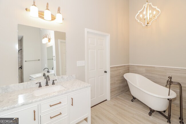 Building Photo - 130 Kellie Ln