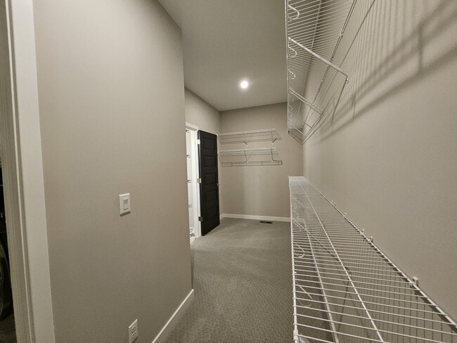 Building Photo - 228 Oakhurst Wy