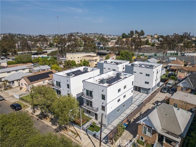 Building Photo - 644 N Boyle Ave