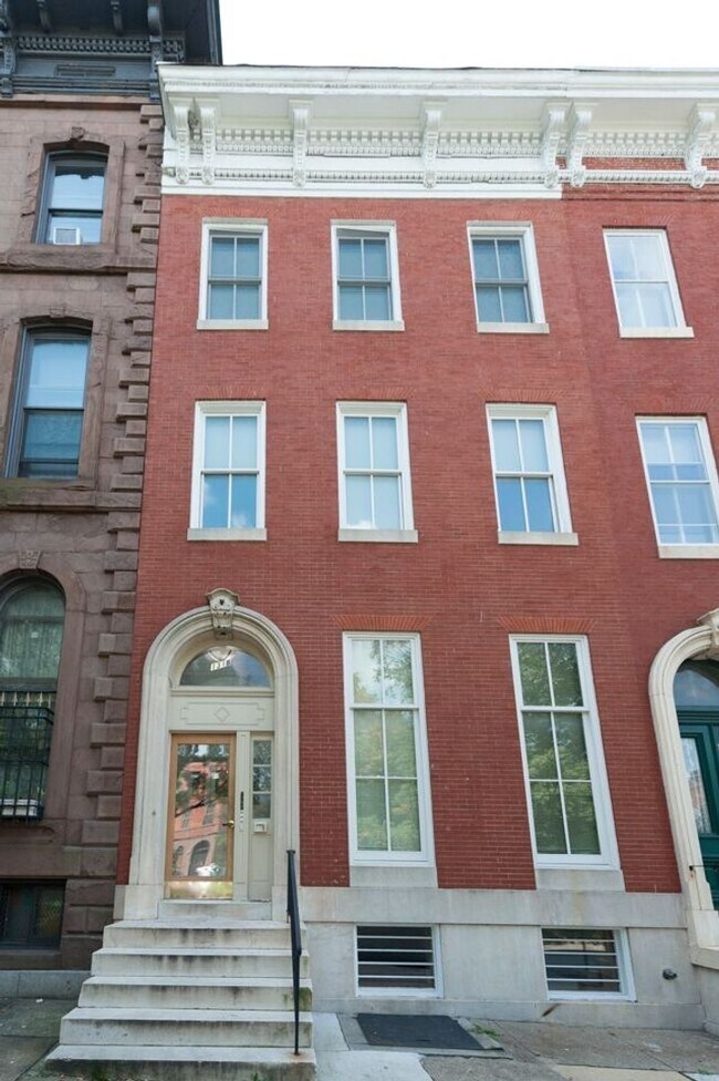 Building Photo - 1318 Eutaw Pl