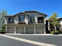 Building Photo - 10 Chaumont Cir