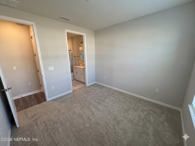 Building Photo - 217 Red Barn Rd