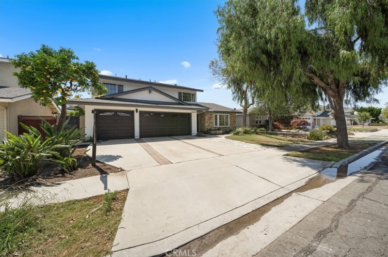 Building Photo - 16401 Mercier Ln