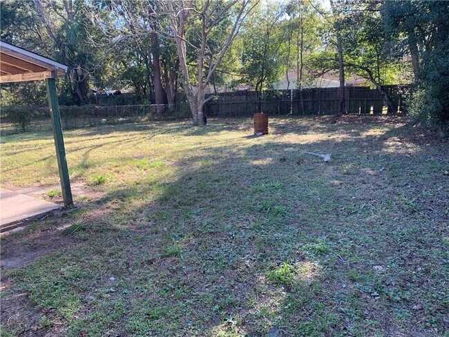 Building Photo - 126 Yorktown Dr