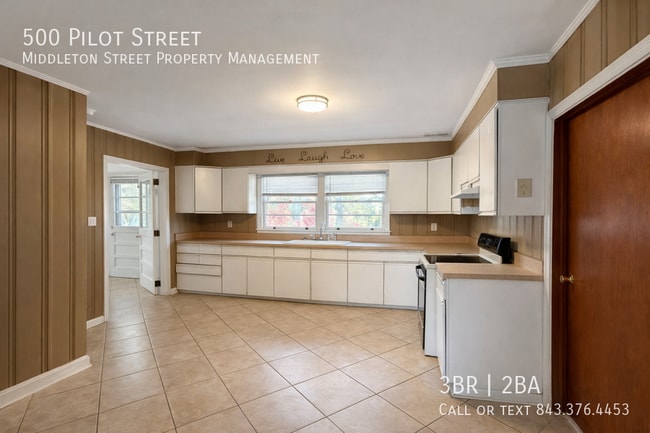 Building Photo - 500 Pilot St