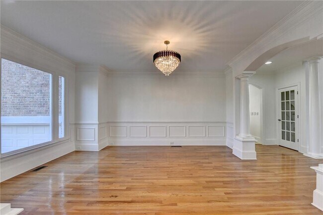 Building Photo - 7970 St Marlo Fairway Dr