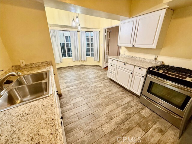 Building Photo - 2901 E Mariquita St