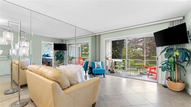 Building Photo - 2710 Nassau Bend