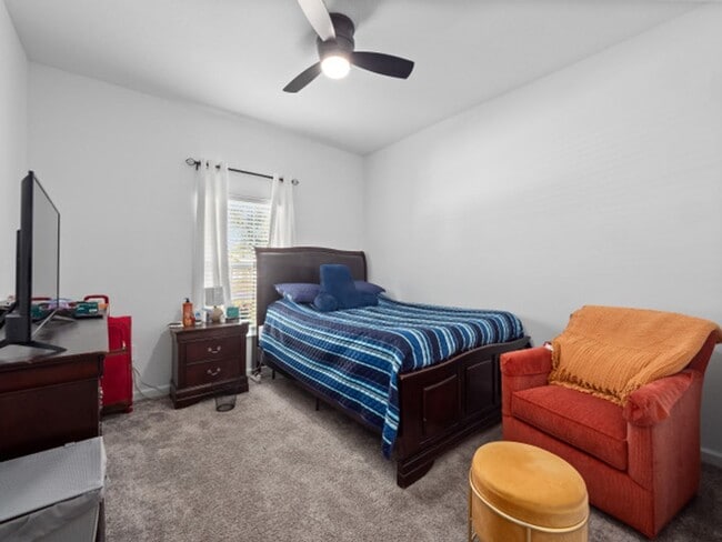 Building Photo - Listing Agent: Jose Solis, La Rosa Lake No...
