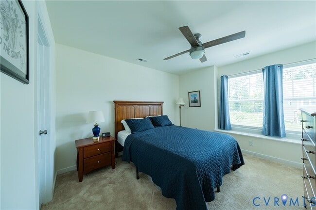 Building Photo - 18401 Palisades Ct