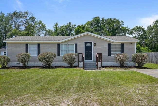 Building Photo - 226 Twin Creek Dr