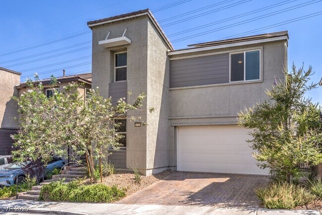 Building Photo - 10783 Searchers Ave