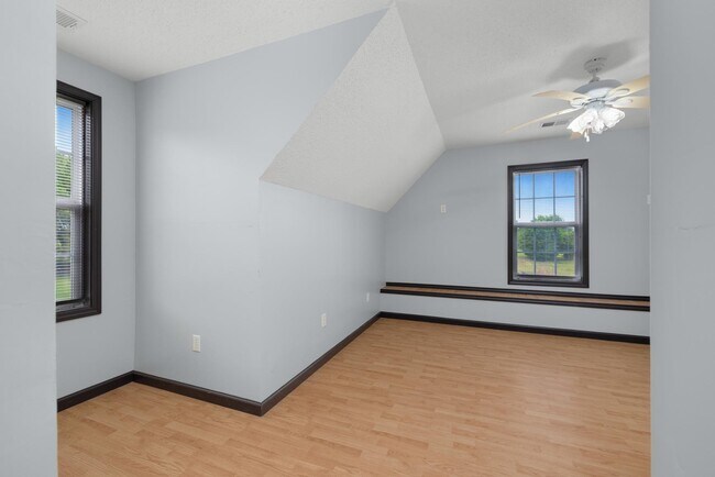 Building Photo - 463 David Reed Dr