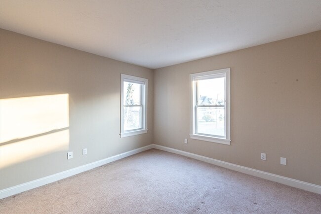 Building Photo - 19 E Hoyle St