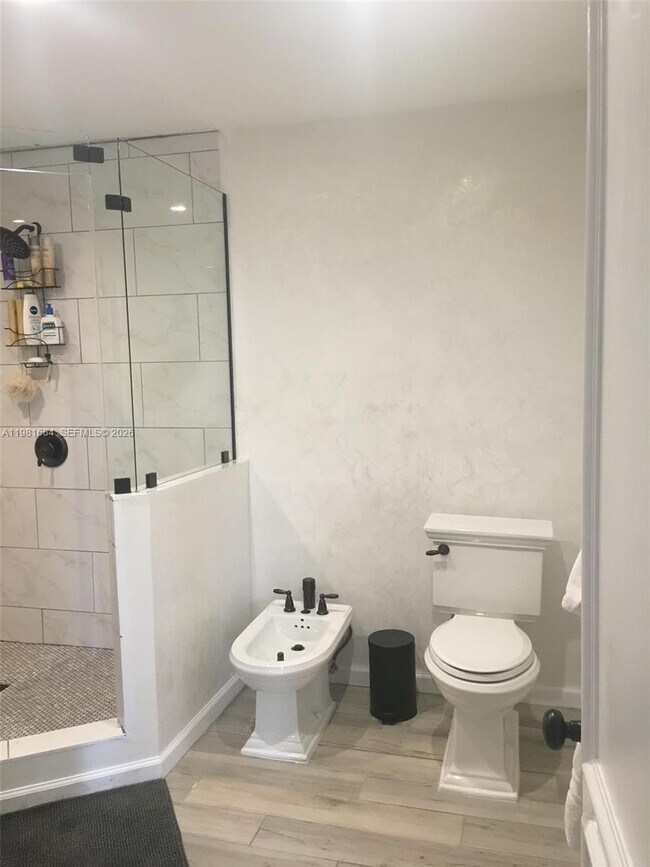 Building Photo - 7114 SW 114th Pl