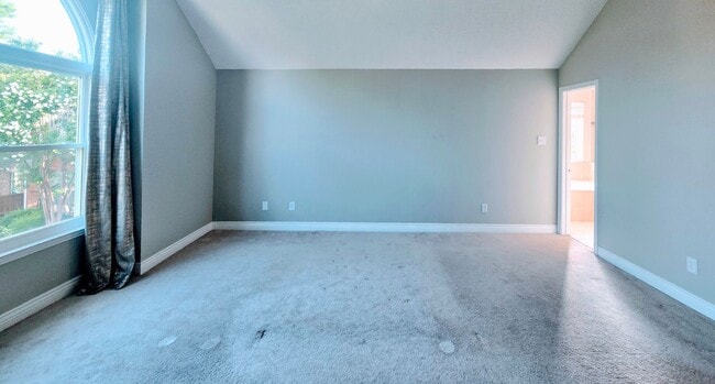 Building Photo - 3705 Golden Aspen Dr